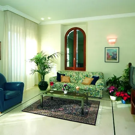 Helvetia Hotel 3*