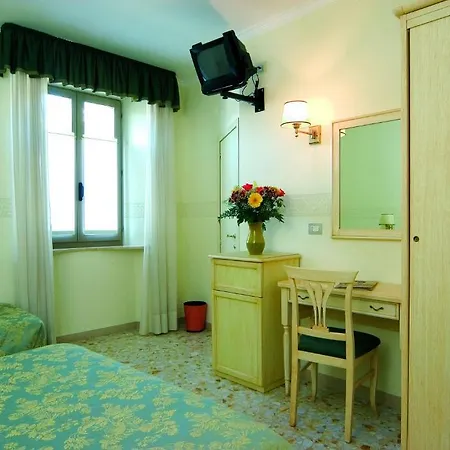 Helvetia 3*